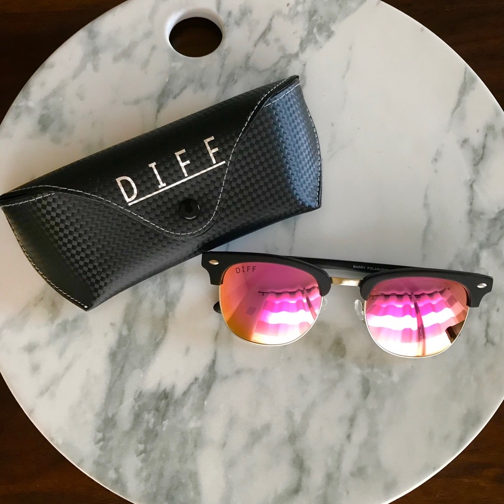 DIFF Eyewear Sunnies || Barry || Pink Polarized